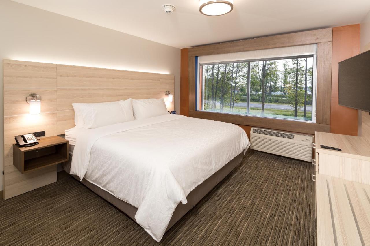 Holiday Inn Express Hotel & Suites Bay City By Ihg Экстерьер фото