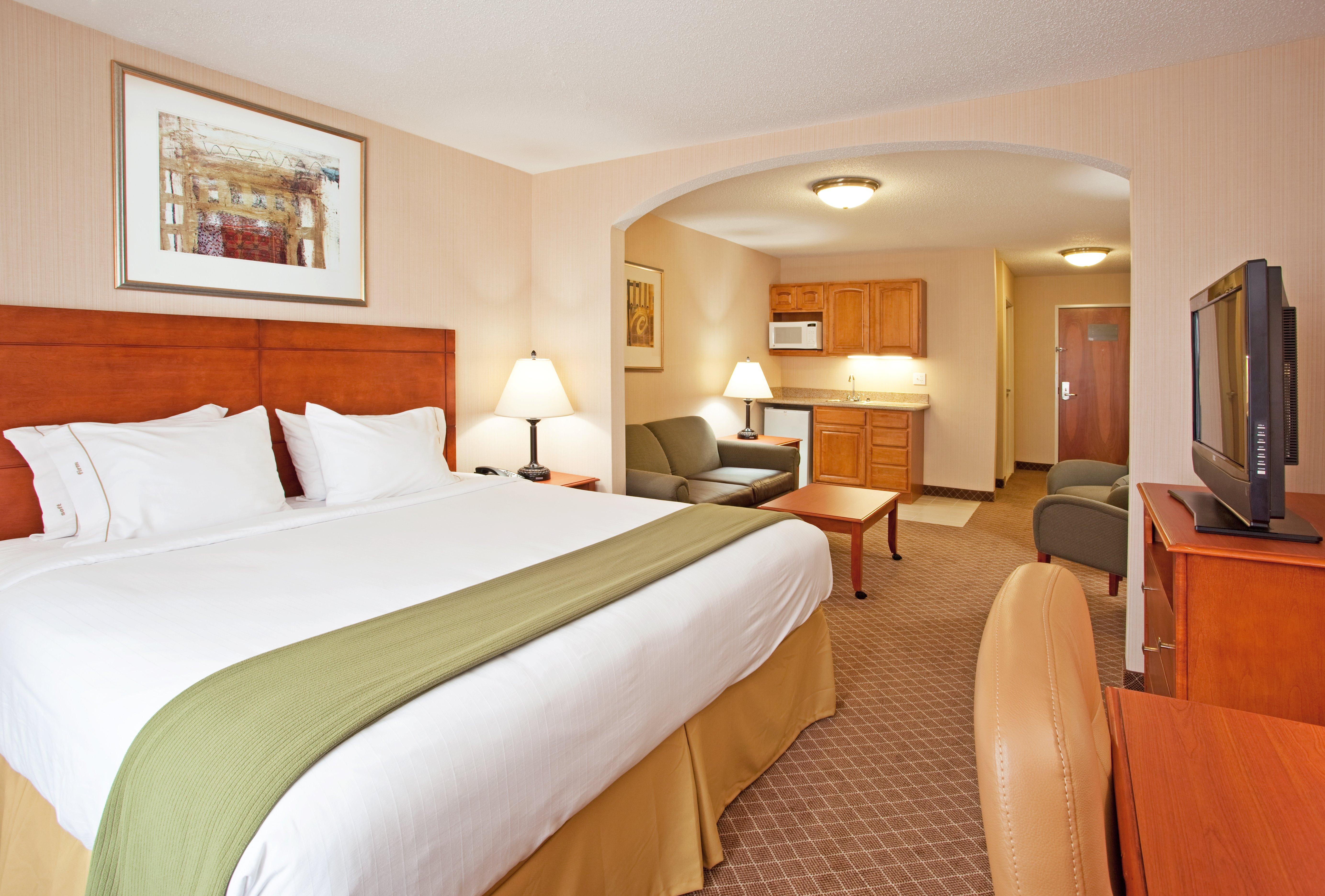 Holiday Inn Express Hotel & Suites Bay City By Ihg Экстерьер фото