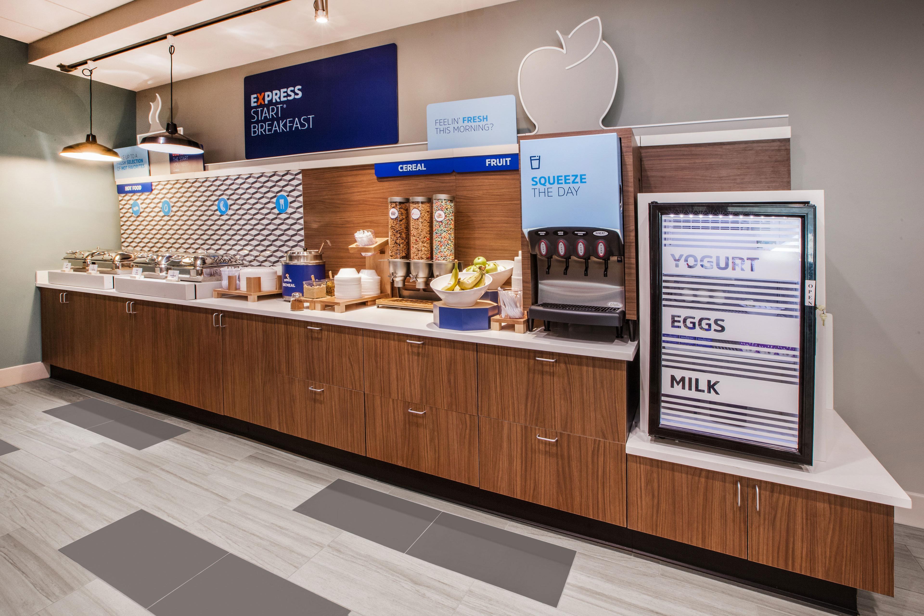Holiday Inn Express Hotel & Suites Bay City By Ihg Экстерьер фото